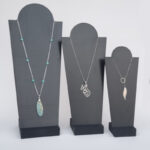 استند گردنبند کد E05