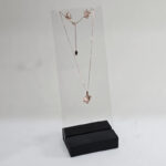 استند گردنبند کد E03